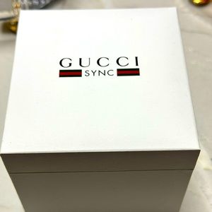 Gucci watch does have wear